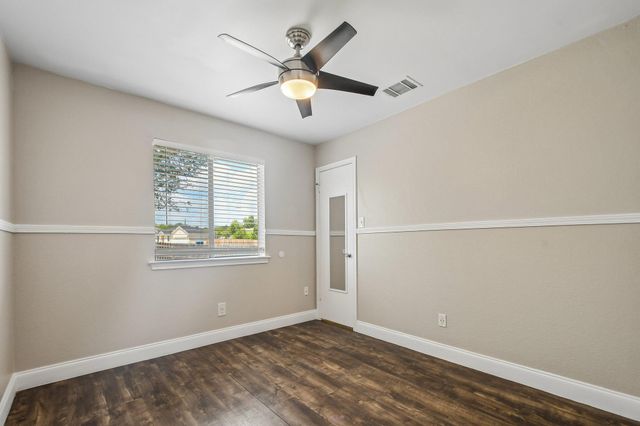 1611 Lantern Light DR, Round Rock, TX 78681