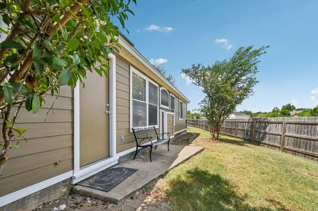 1611 Lantern Light DR, Round Rock, TX 78681