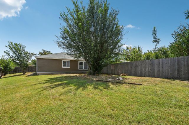 1611 Lantern Light DR, Round Rock, TX 78681