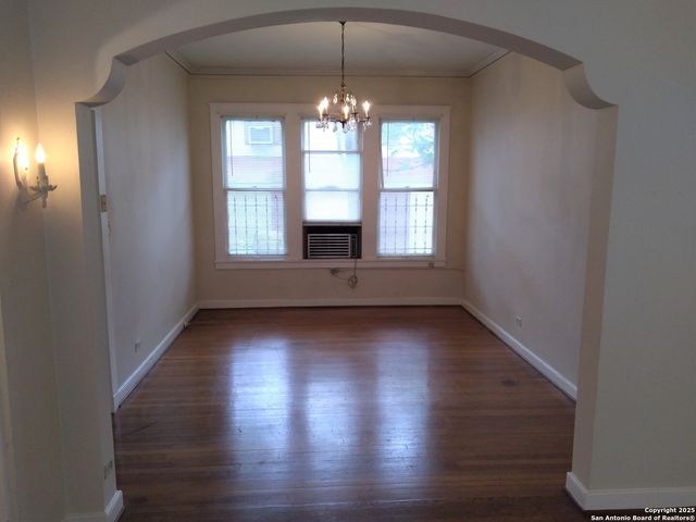 219 W Magnolia, San Antonio, TX 78212