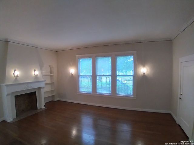 219 W Magnolia, San Antonio, TX 78212