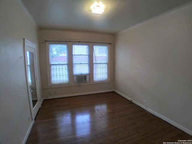 219 W Magnolia, San Antonio, TX 78212