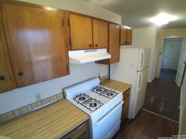 219 W Magnolia, San Antonio, TX 78212