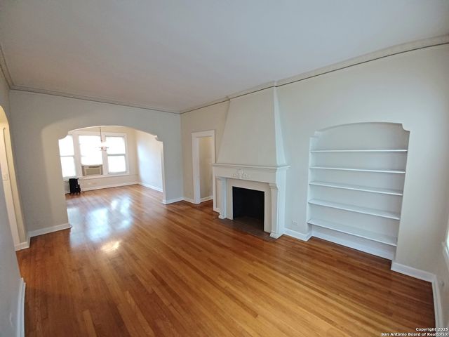 219 W Magnolia, San Antonio, TX 78212