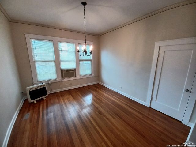 219 W Magnolia, San Antonio, TX 78212