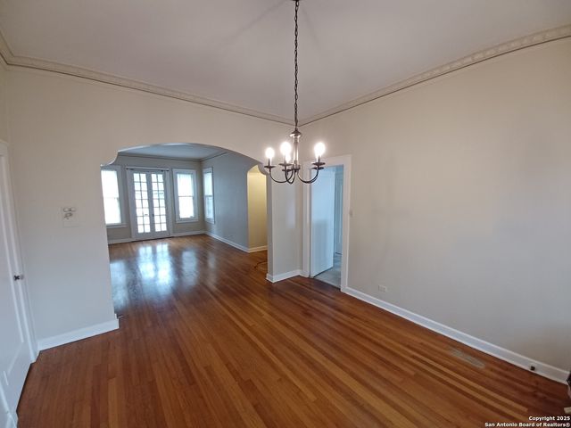 219 W Magnolia, San Antonio, TX 78212