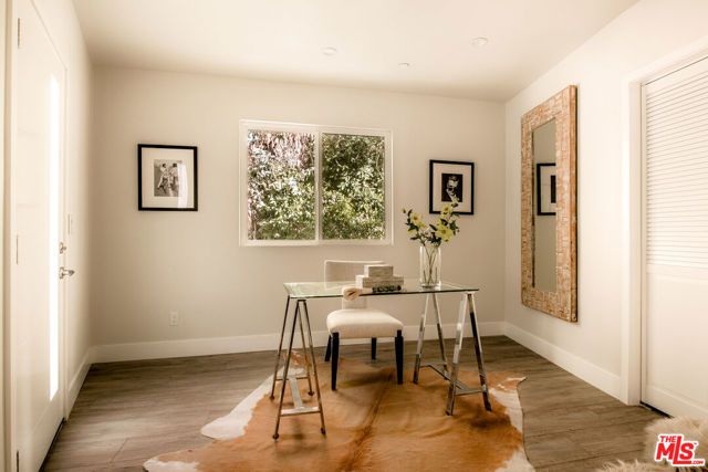 122 Patrician Way, Pasadena, CA 91105