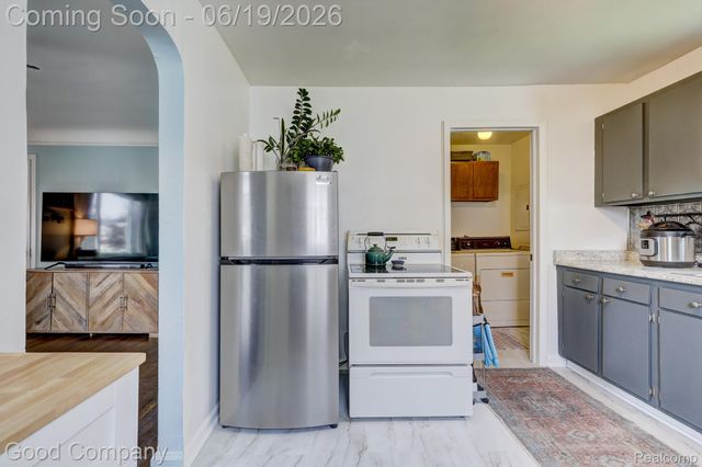 521 E Chesterfield Street, Ferndale, MI 48220