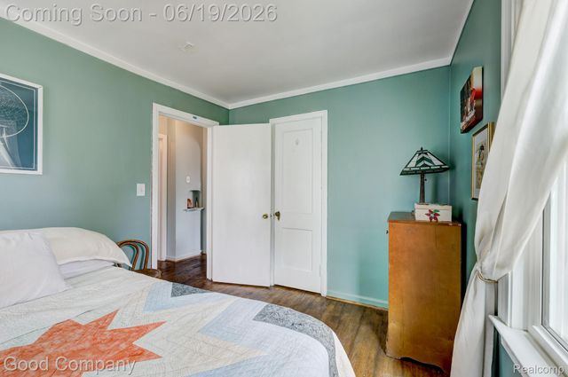 521 E Chesterfield Street, Ferndale, MI 48220