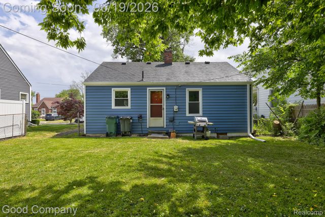 521 E Chesterfield Street, Ferndale, MI 48220
