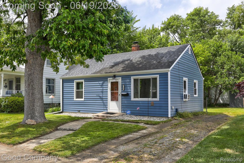 521 E Chesterfield Street, Ferndale, MI 48220