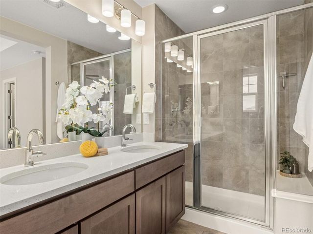 15791 Bolling Dr, Denver, CO 80239