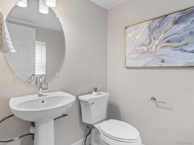 15791 Bolling Dr, Denver, CO 80239