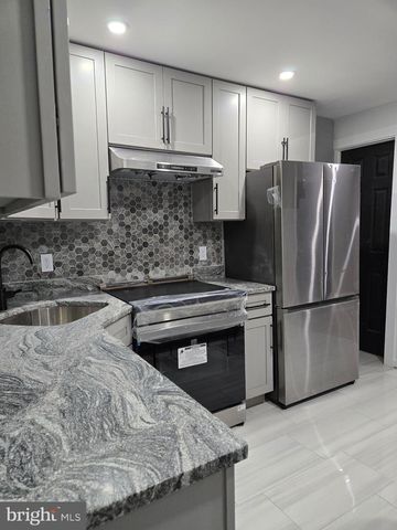 4207 ASPEN ST, Philadelphia, PA 19104