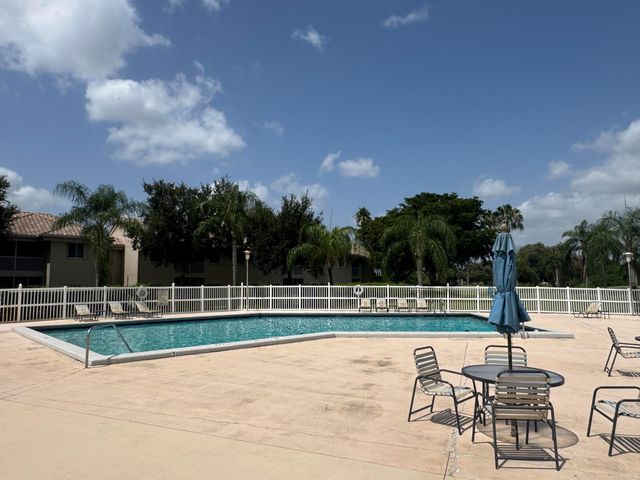 16171 Blatt Boulevard 202, Weston, FL 33326