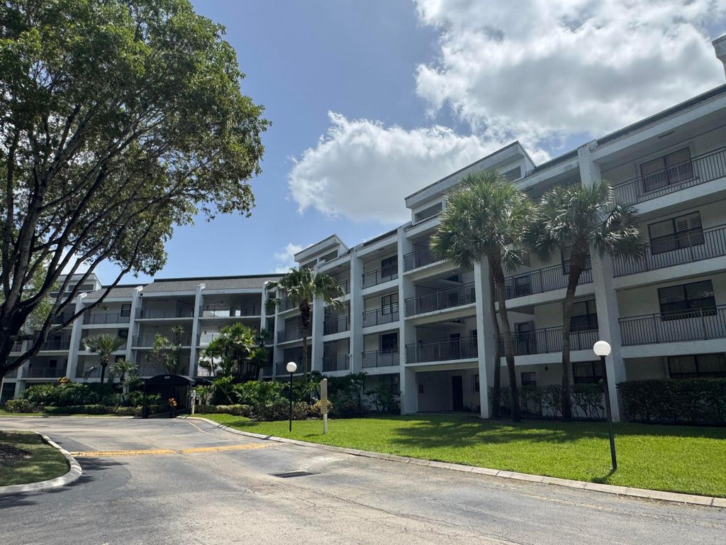 16171 Blatt Boulevard 202, Weston, FL 33326