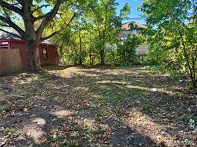 17321 Santa Rosa Drive, Detroit, MI 48221