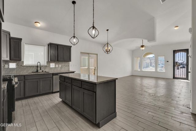 2420 TIERRA DELMONTE Drive, El Paso, TX 79938