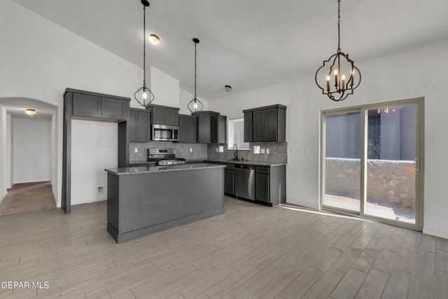 2420 TIERRA DELMONTE Drive, El Paso, TX 79938