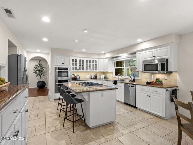 2275 Schooner Circle, Reno, NV 89519