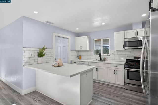 3112 Florida Ave, Richmond, CA 94804
