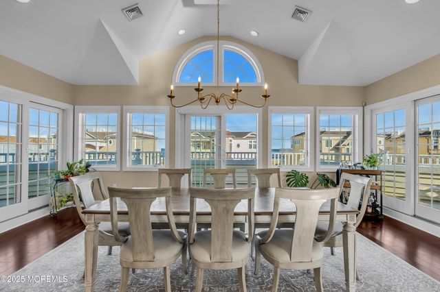 2 Tradewinds Lane, Sea Bright, NJ 07760