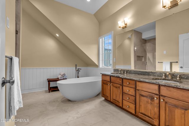 2 Tradewinds Lane, Sea Bright, NJ 07760