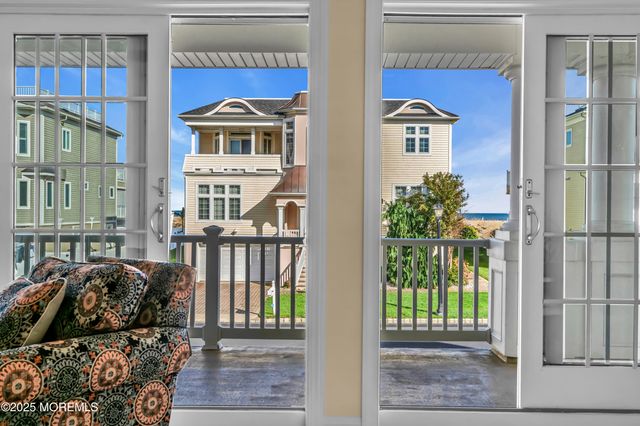 2 Tradewinds Lane, Sea Bright, NJ 07760