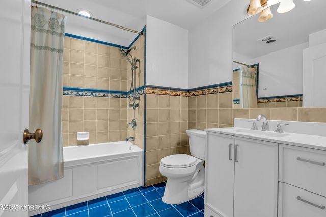 2 Tradewinds Lane, Sea Bright, NJ 07760