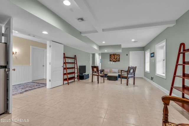 2 Tradewinds Lane, Sea Bright, NJ 07760