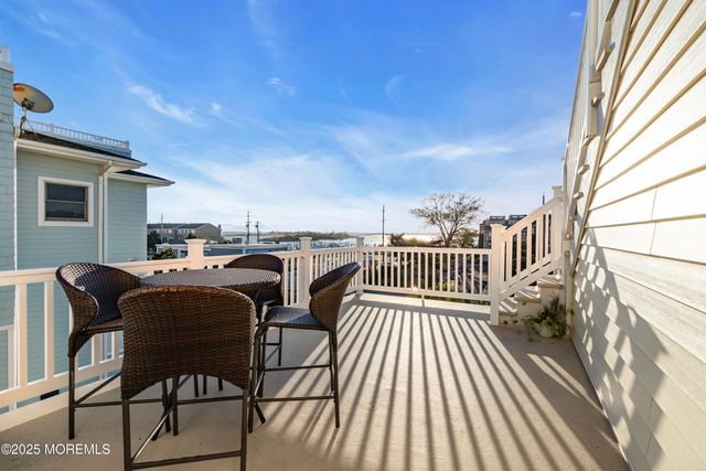 2 Tradewinds Lane, Sea Bright, NJ 07760