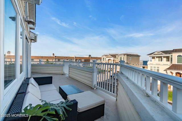 2 Tradewinds Lane, Sea Bright, NJ 07760