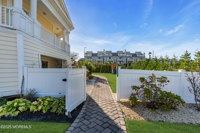 2 Tradewinds Lane, Sea Bright, NJ 07760