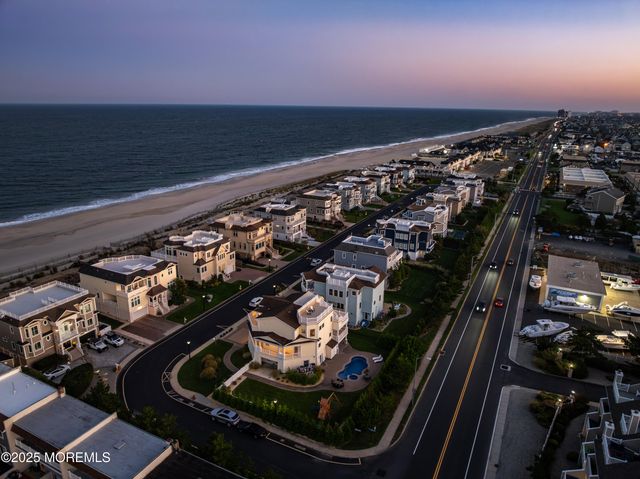 2 Tradewinds Lane, Sea Bright, NJ 07760