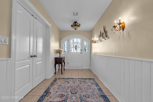 2 Tradewinds Lane, Sea Bright, NJ 07760