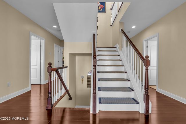 2 Tradewinds Lane, Sea Bright, NJ 07760