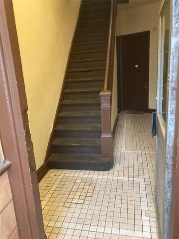 5408 Flushing Avenue, Maspeth, NY 11378