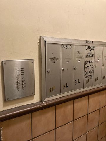 5408 Flushing Avenue, Maspeth, NY 11378