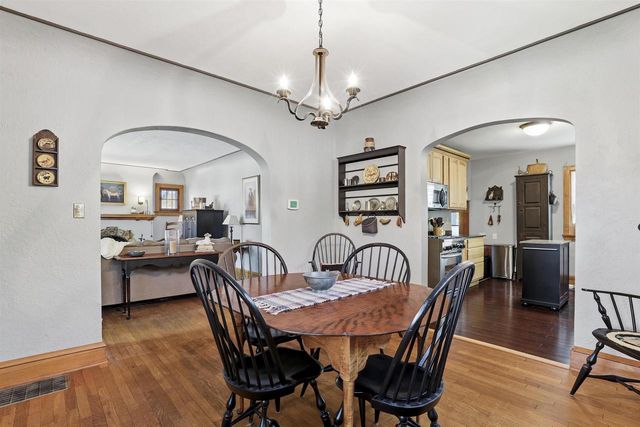 109 E ROOSEVELT STREET, Appleton, WI 54911