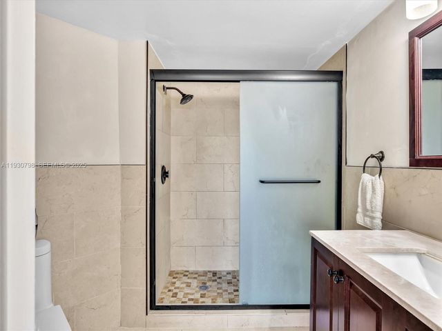 10241 NW 9th St Cir 204-5, Miami, FL 33172