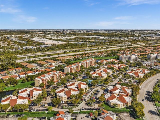 10241 NW 9th St Cir 204-5, Miami, FL 33172