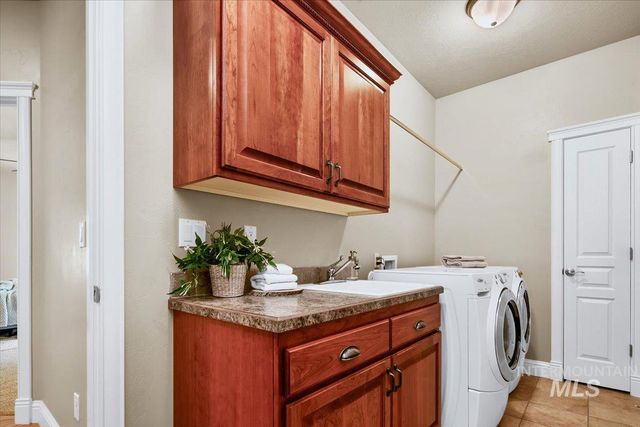 3882 S Arno Ave, Meridian, ID 83642