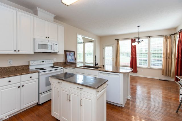 13883 Golden Saddle Court, Carmel, IN 46032