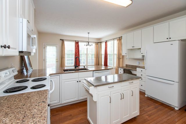 13883 Golden Saddle Court, Carmel, IN 46032