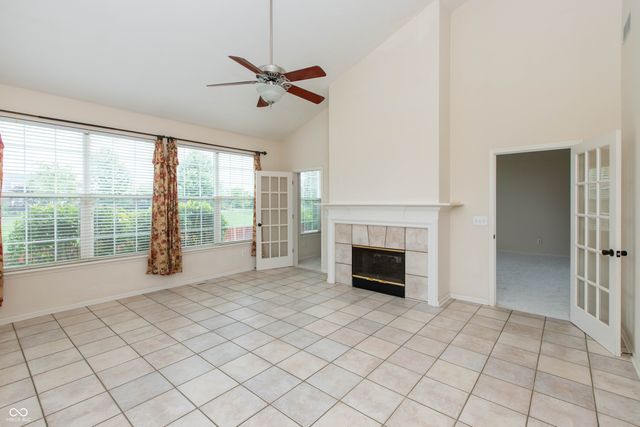 13883 Golden Saddle Court, Carmel, IN 46032