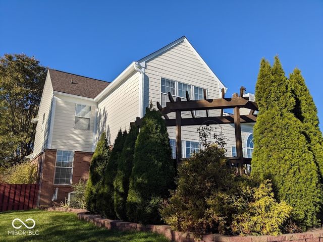13883 Golden Saddle Court, Carmel, IN 46032