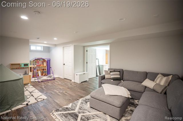 8423 Cascade Street, Commerce Twp, MI 48382