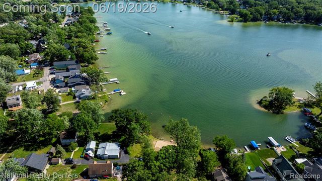 8423 Cascade Street, Commerce Twp, MI 48382