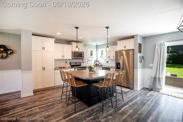 8423 Cascade Street, Commerce Twp, MI 48382