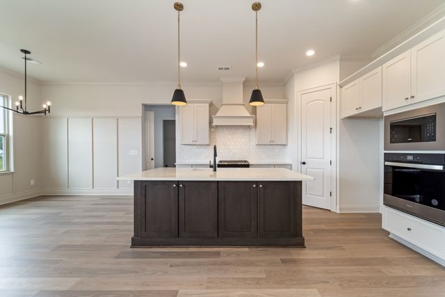 7404 Black Fox Drive, Fairview, TN 37062